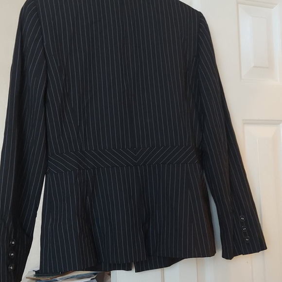 Blazer - Picture 3 of 3